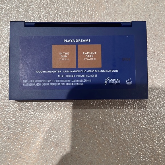 Tresluce Beauty playa dreams duo compact highlighter. - Picture 3 of 5